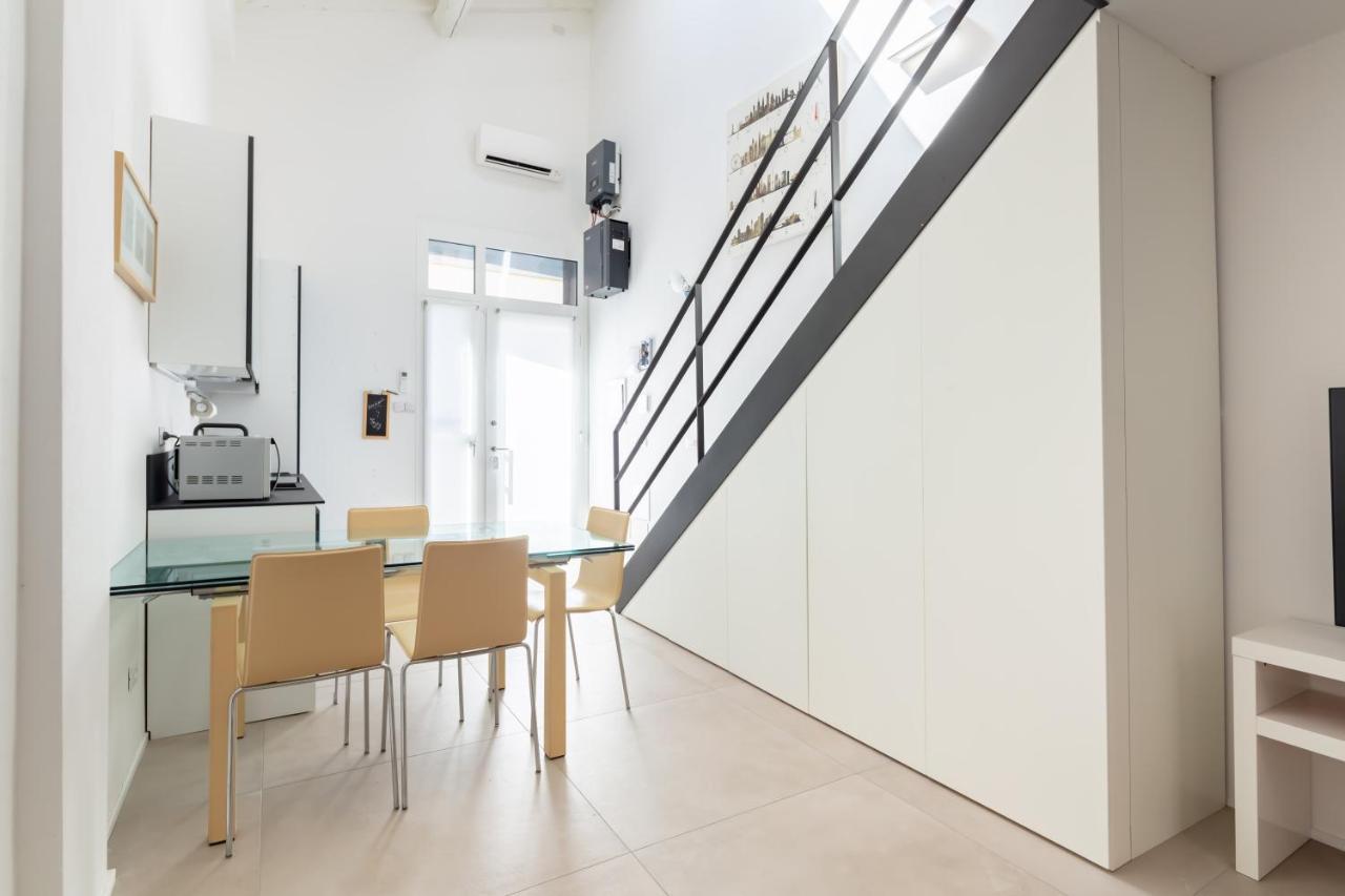 Ecoloft Apartment - Best Choice - By Host4U ボローニャ エクステリア 写真